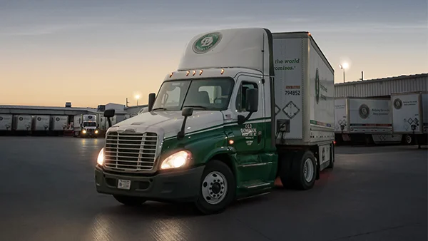 Loading_Dock_Night_Trailers_Headlights_On_Yard_600x338.jpg